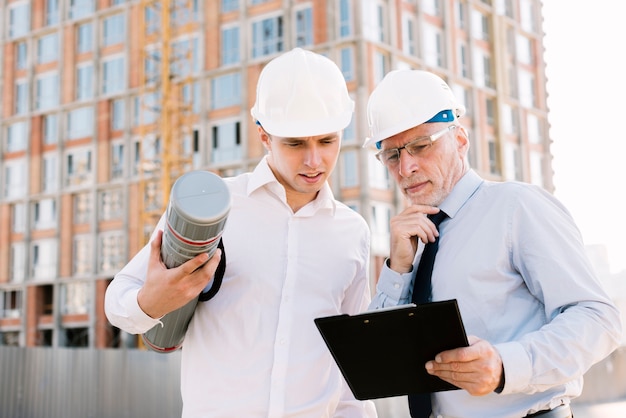 Importanța expertizei tehnice înainte de a începe renovarea unei clădiri